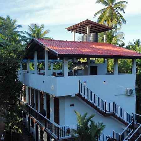 Rainbow Guest House Hikkaduwa Eksteriør billede